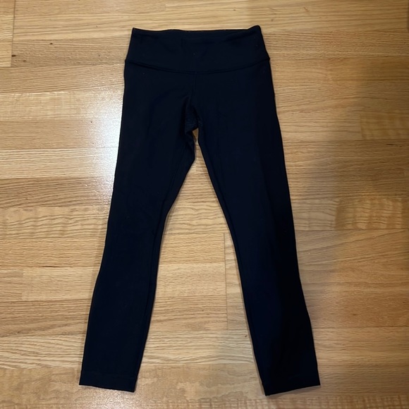 Lululemon size 2 leggings - Picture 1 of 2